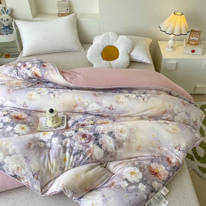 91家纺网 家纺一手货源 找家纺 小禹仔家纺  2025新款亲肤柔软大豆被数码印花针织棉大豆被冬被子被芯春秋被 红秀里粉