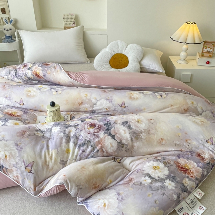 91家纺网 家纺一手货源 找家纺 小禹仔家纺  2025新款亲肤柔软大豆被数码印花针织棉大豆被冬被子被芯春秋被 红秀里粉