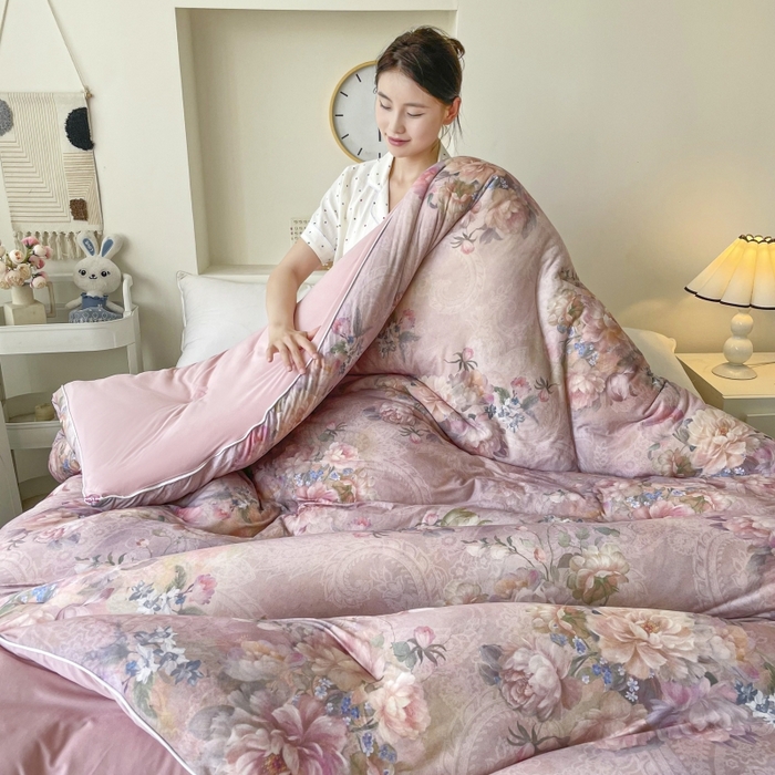 91家纺网 家纺一手货源 找家纺 小禹仔家纺  2025新款亲肤柔软大豆被数码印花针织棉大豆被冬被子被芯春秋被 陌野咖