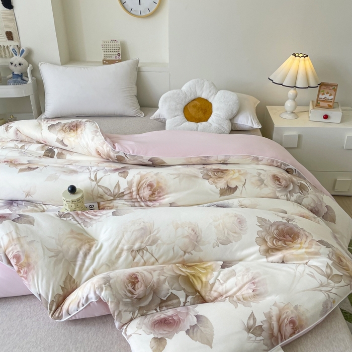 91家纺网 家纺一手货源 找家纺 小禹仔家纺  2025新款亲肤柔软大豆被数码印花针织棉大豆被冬被子被芯春秋被 俏佳人咖