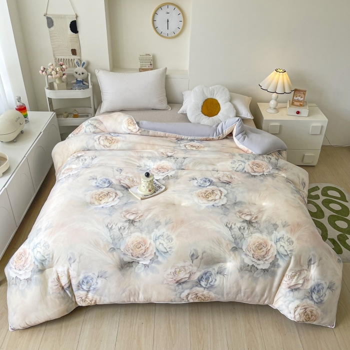 91家纺网 家纺一手货源 找家纺 小禹仔家纺  2025新款亲肤柔软大豆被数码印花针织棉大豆被冬被子被芯春秋被 云裳兰