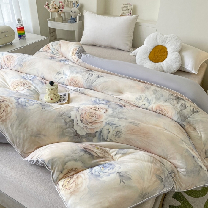 91家纺网 家纺一手货源 找家纺 小禹仔家纺  2025新款亲肤柔软大豆被数码印花针织棉大豆被冬被子被芯春秋被 云裳兰