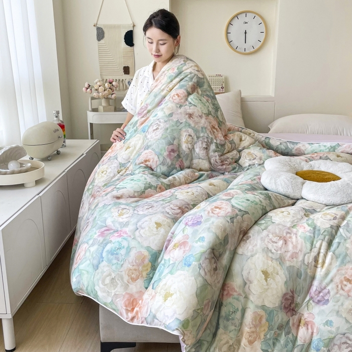 91家纺网 家纺一手货源 找家纺 小禹仔家纺  2025新款亲肤柔软大豆被数码印花针织棉大豆被冬被子被芯春秋被 醉花绿