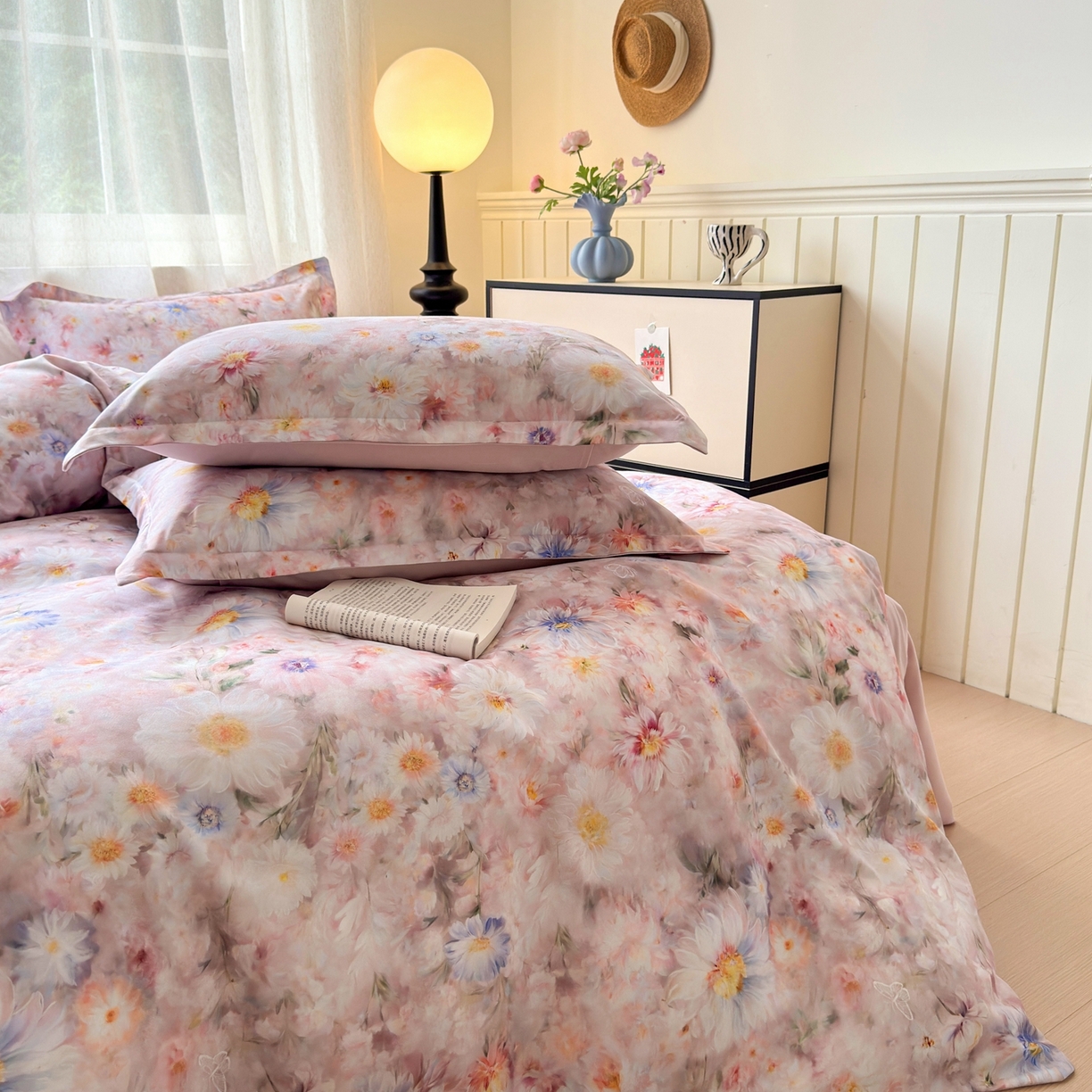 91家纺网 家纺一手货源 找家纺 典雅家纺 2025新款A类140克秋冬加厚磨毛数码印花四件套磨毛四件套 花间蜜语