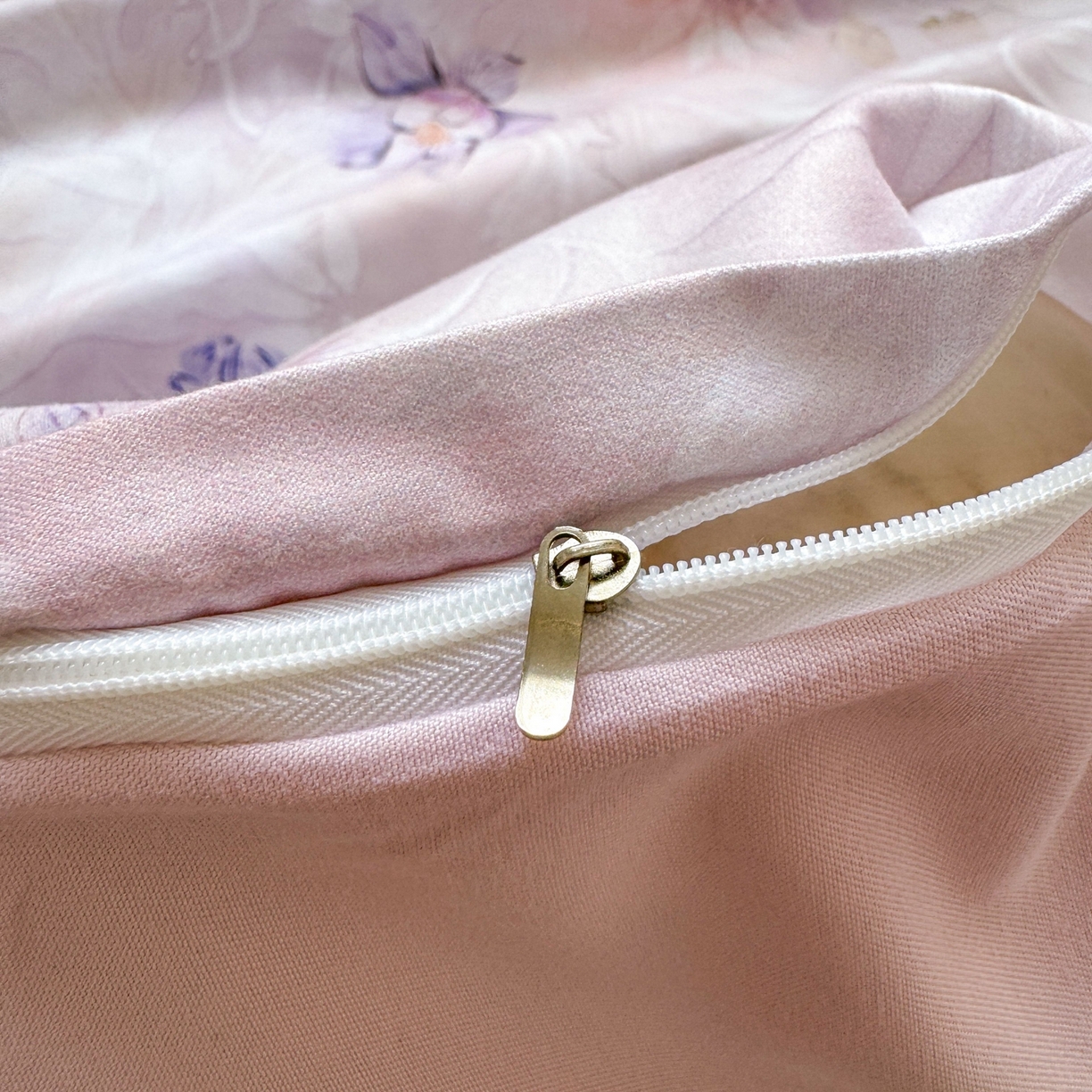 91家纺网 家纺一手货源 找家纺 典雅家纺 2025新款A类140克秋冬加厚磨毛数码印花四件套磨毛四件套 醉清颜