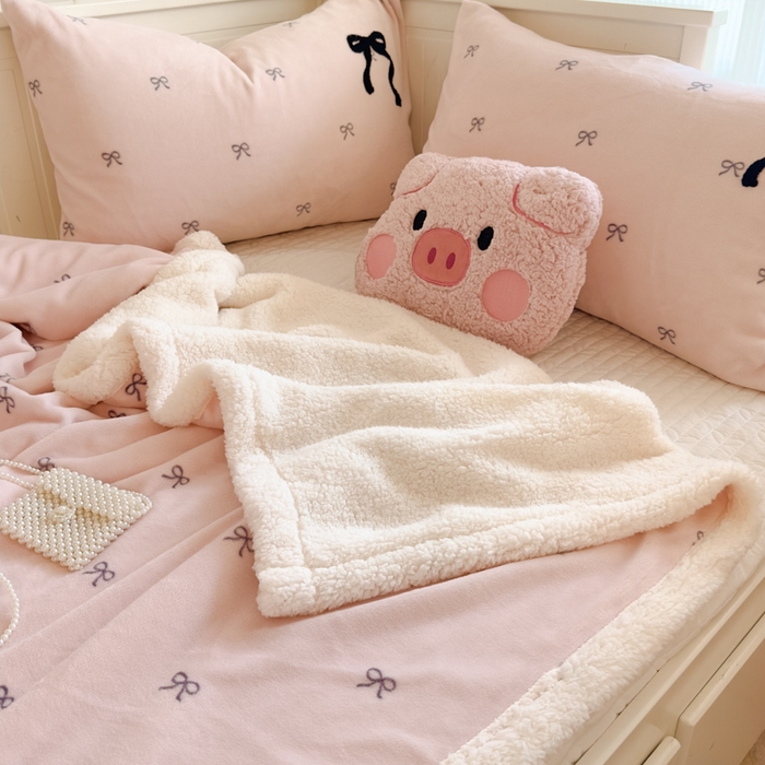 91家纺网 家纺一手货源 找家纺 （总）布柔 2025新款高克重加厚印花毛巾刺绣牛奶绒羊羔绒盖毯双层毛毯午休毯卡通多功能沙发毯子