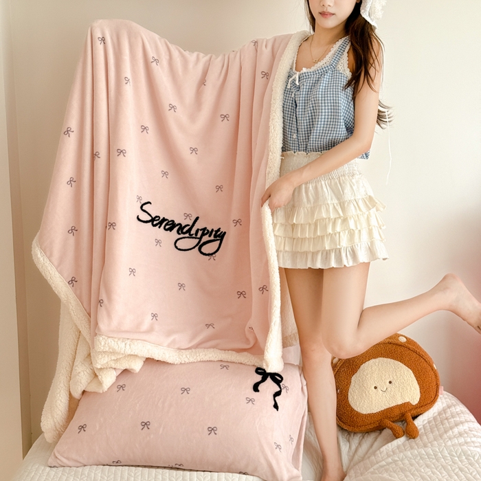 91家纺网 家纺一手货源 找家纺 （总）布柔 2025新款高克重加厚印花毛巾刺绣牛奶绒羊羔绒盖毯双层毛毯午休毯卡通多功能沙发毯子