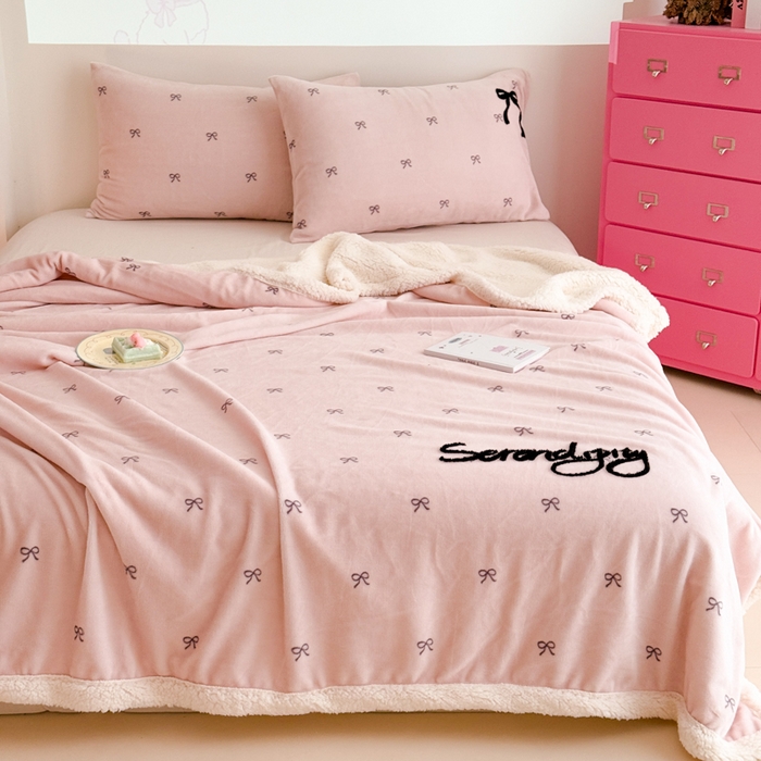 91家纺网 家纺一手货源 找家纺 （总）布柔 2025新款高克重加厚印花毛巾刺绣牛奶绒羊羔绒盖毯双层毛毯午休毯卡通多功能沙发毯子