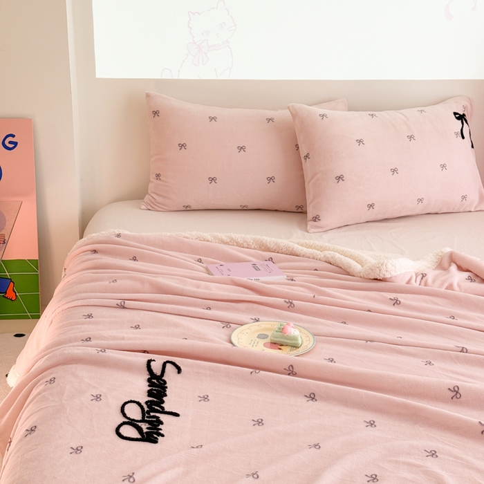 91家纺网 家纺一手货源 找家纺 （总）布柔 2025新款高克重加厚印花毛巾刺绣牛奶绒羊羔绒盖毯双层毛毯午休毯卡通多功能沙发毯子