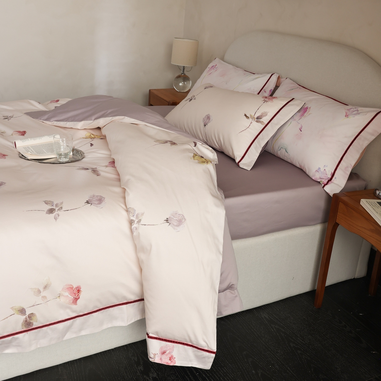 91家纺网 家纺一手货源 找家纺 初拾 2025新款100s全棉纯棉数码印花复古丝绒织带四件套 油画玫瑰