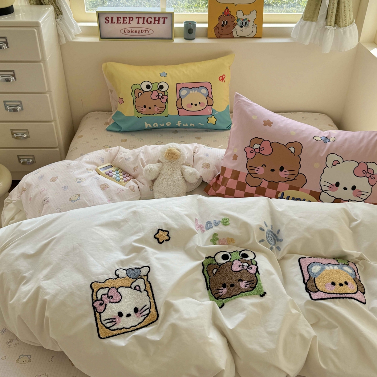 91家纺网 家纺一手货源 找家纺 柚子YOUTH 2025新款全棉纯棉印花毛巾绣四件套 相框猫