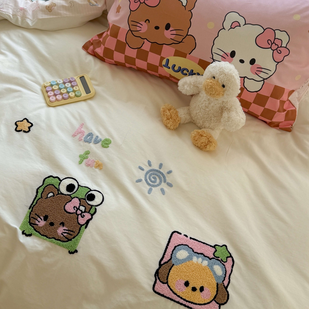 91家纺网 家纺一手货源 找家纺 柚子YOUTH 2025新款全棉纯棉印花毛巾绣四件套 相框猫