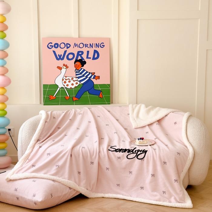 91家纺网 家纺一手货源 找家纺 布柔 2025新款高克重加厚印花毛巾刺绣牛奶绒羊羔绒盖毯双层毛毯午休毯卡通多功能沙发毯子 甜心粉盖毯