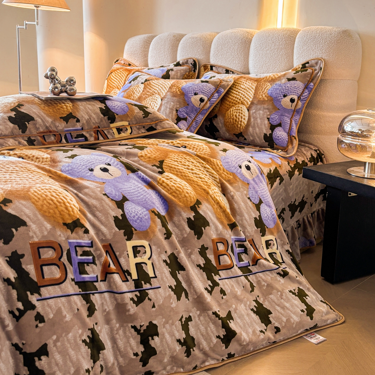 91家纺网 家纺一手货源 找家纺 新8.5-9.5斤法莱绒四件套珊瑚牛奶金貂绒四件套床裙 布偶熊