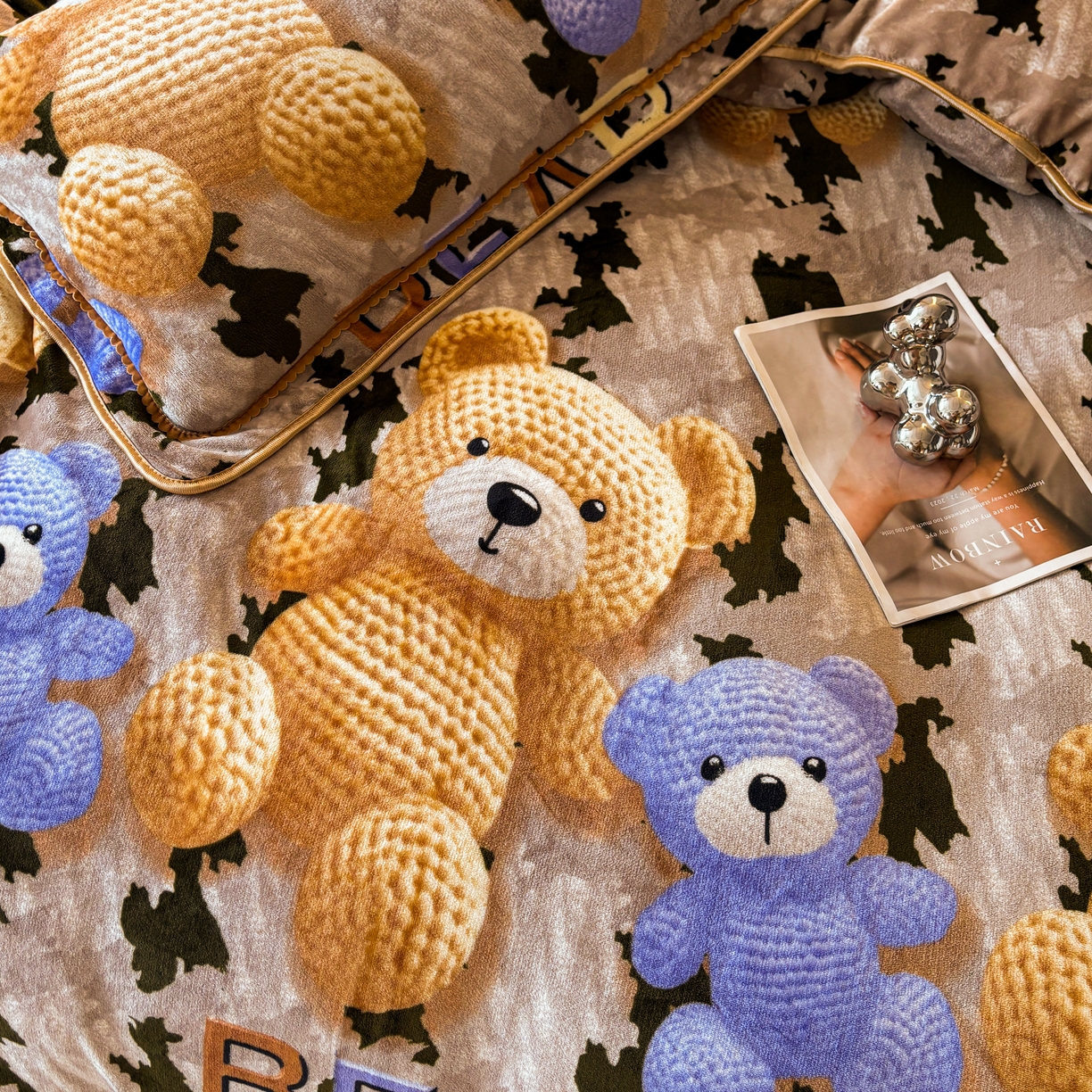 91家纺网 家纺一手货源 找家纺 新8.5-9.5斤法莱绒四件套珊瑚牛奶金貂绒四件套床裙 布偶熊