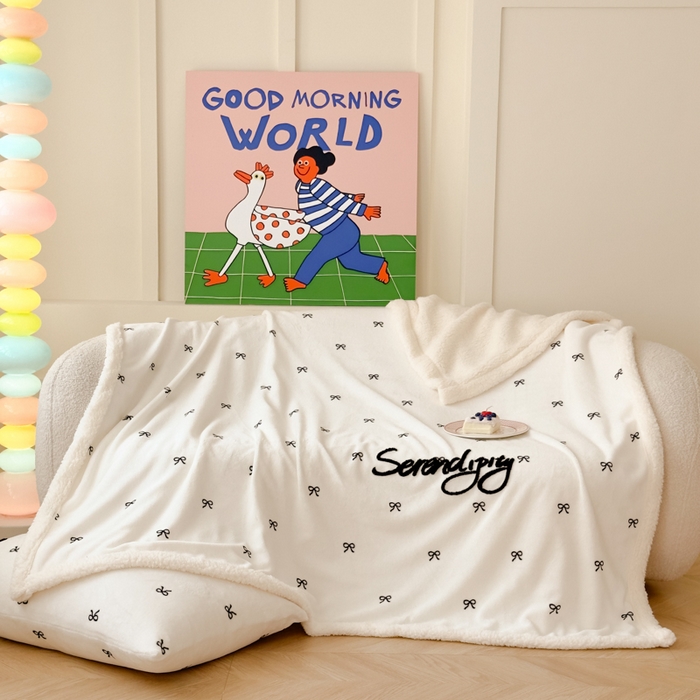 91家纺网 家纺一手货源 找家纺 布柔 2025新款高克重加厚印花毛巾刺绣牛奶绒羊羔绒盖毯双层毛毯午休毯卡通多功能沙发毯子 甜心米盖毯