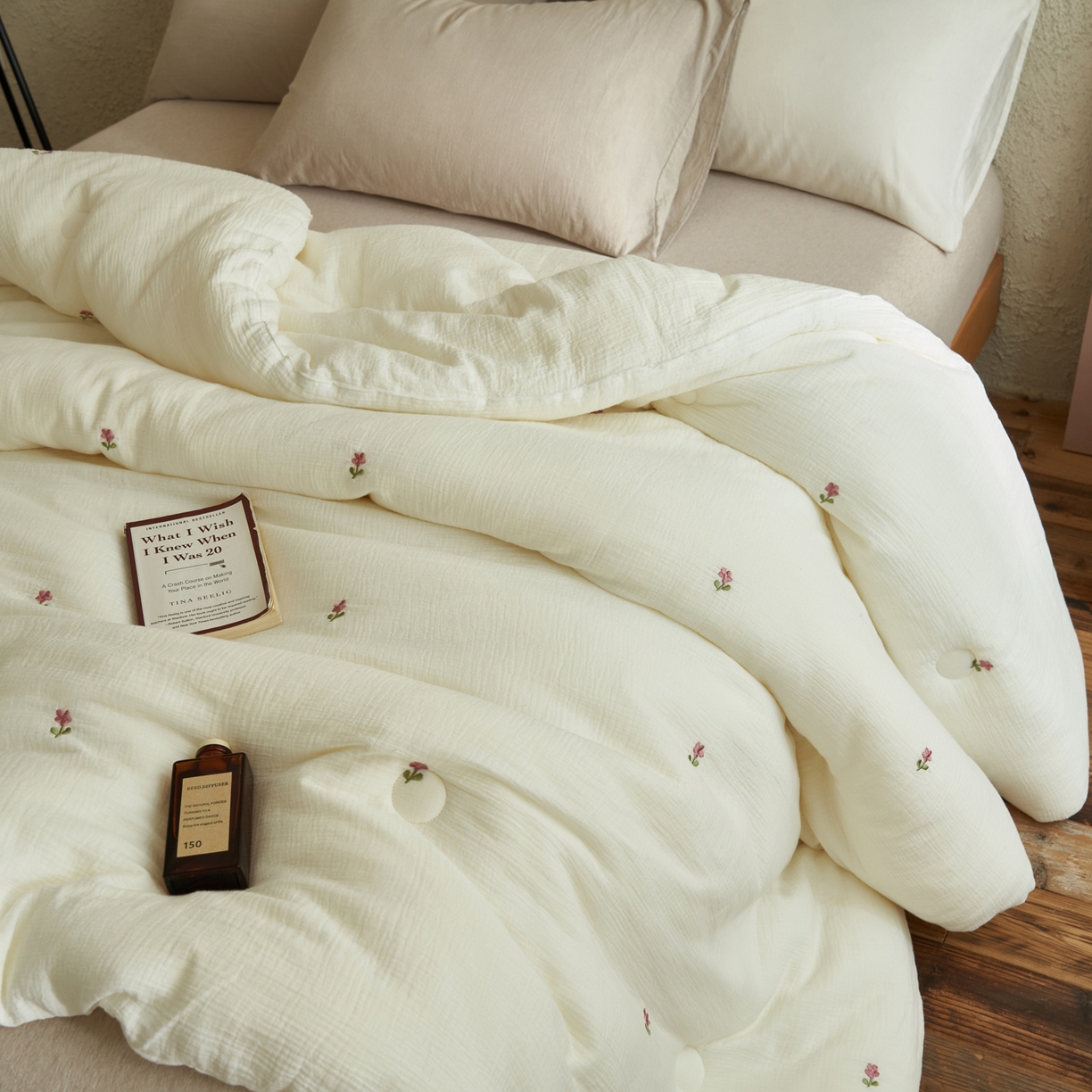 91家纺网 家纺一手货源 找家纺 子由家居 2025新款家居水洗小清新大豆被被子被芯 小朵朵