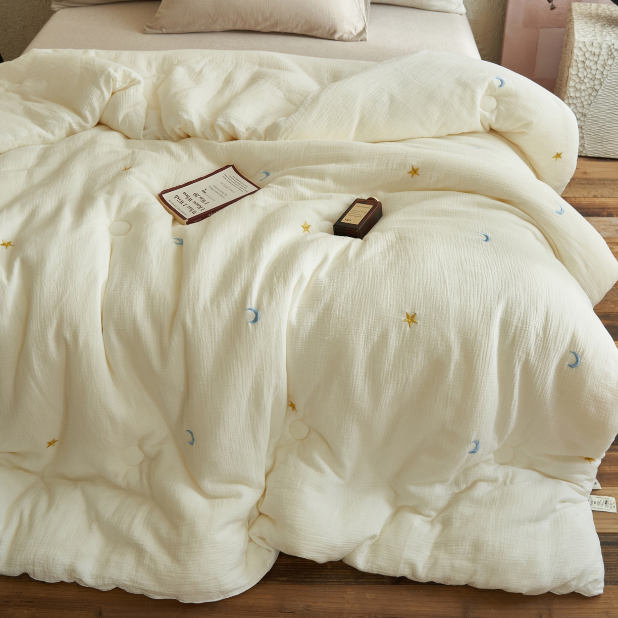 91家纺网 家纺一手货源 找家纺 子由家居 2025新款家居水洗小清新大豆被被子被芯 星月