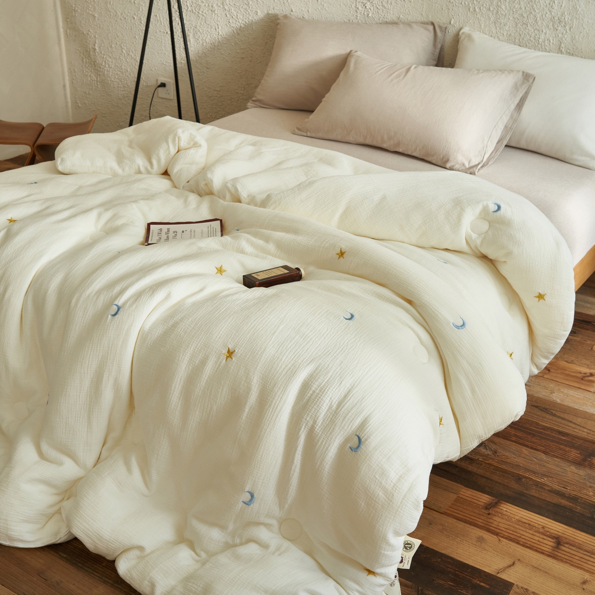 91家纺网 家纺一手货源 找家纺 子由家居 2025新款家居水洗小清新大豆被被子被芯 星月