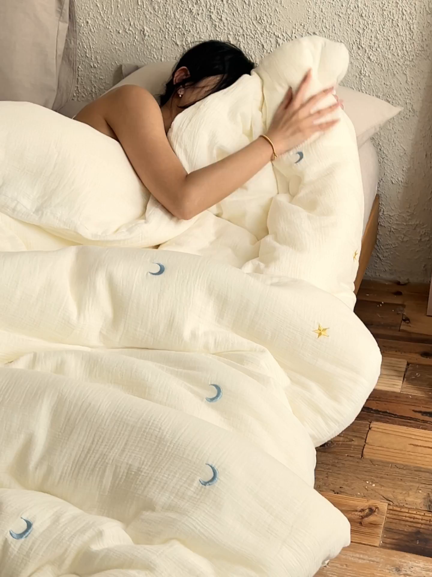 91家纺网 家纺一手货源 找家纺 子由家居 2025新款家居水洗小清新大豆被被子被芯 星月