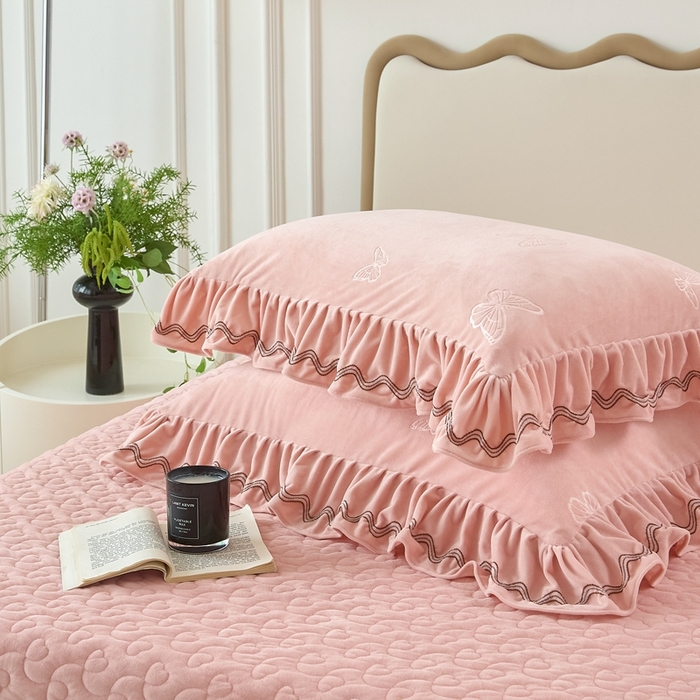 91家纺网 家纺一手货源 找家纺 金绣美居 2025新款婴儿绒多功能床盖款四件套-知音（控价不低于229/239） 知音-新皮粉