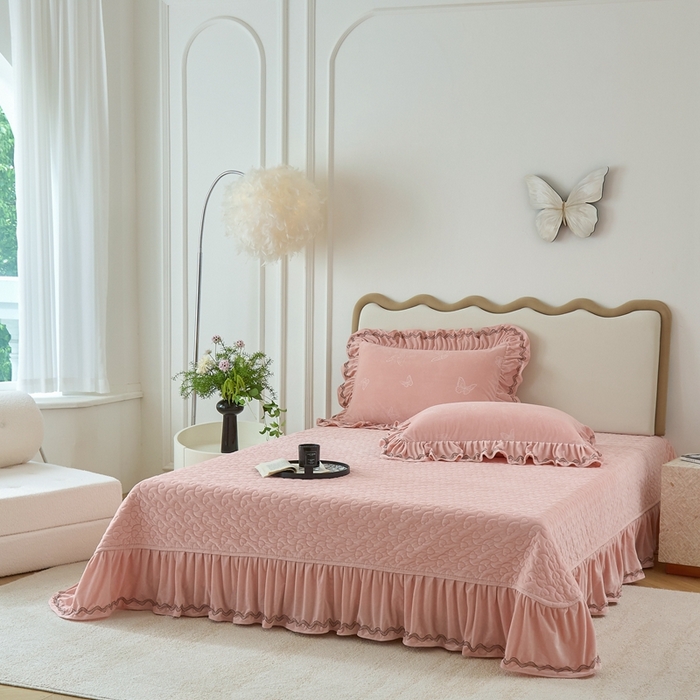 91家纺网 家纺一手货源 找家纺 金绣美居 2025新款婴儿绒多功能床盖款四件套-知音（控价不低于229/239） 知音-新皮粉