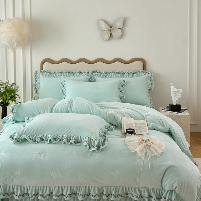 91家纺网 家纺一手货源 找家纺 金绣美居 2025新款婴儿绒多功能床盖款四件套-知音（控价不低于229/239） 知音-幸运绿