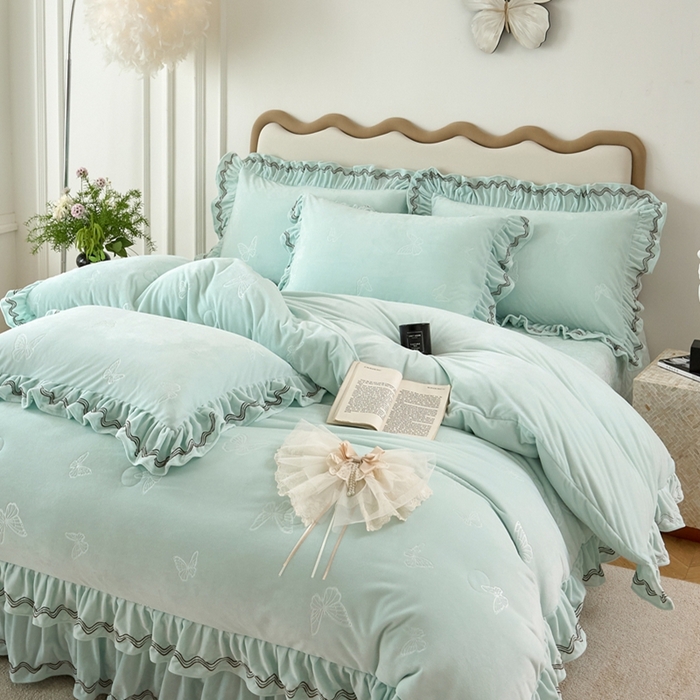 91家纺网 家纺一手货源 找家纺 金绣美居 2025新款婴儿绒多功能床盖款四件套-知音（控价不低于229/239） 知音-幸运绿