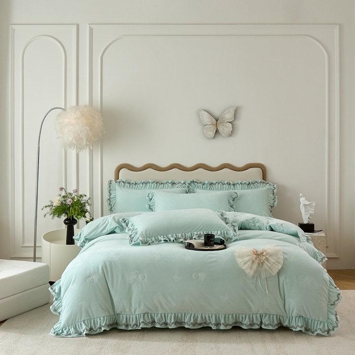 91家纺网 家纺一手货源 找家纺 金绣美居 2025新款婴儿绒多功能床盖款四件套-知音（控价不低于229/239） 知音-幸运绿