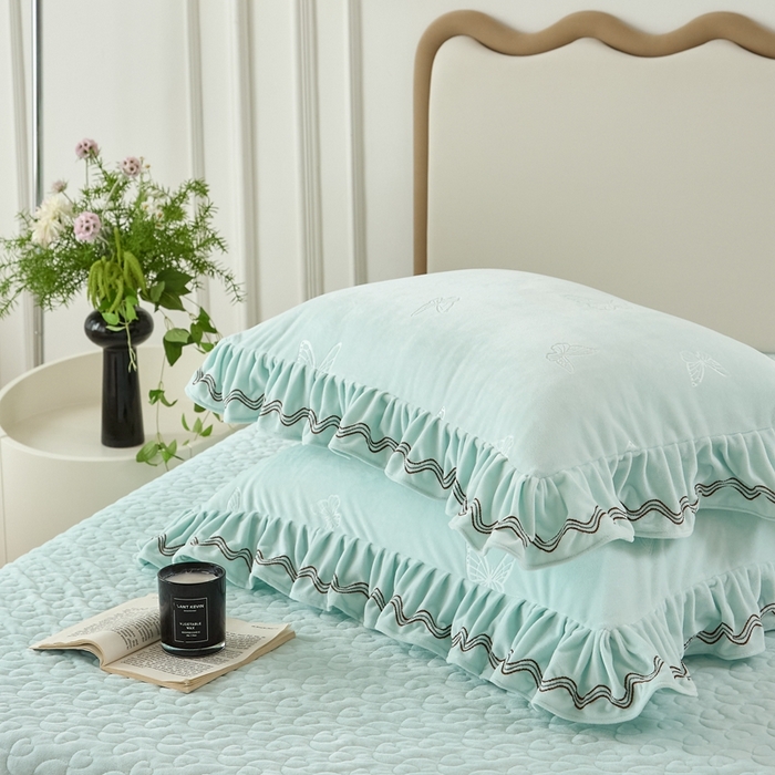 91家纺网 家纺一手货源 找家纺 金绣美居 2025新款婴儿绒多功能床盖款四件套-知音（控价不低于229/239） 知音-幸运绿