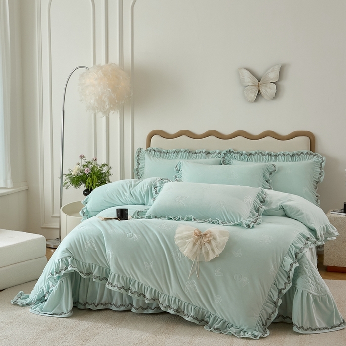 91家纺网 家纺一手货源 找家纺 金绣美居 2025新款婴儿绒多功能床盖款四件套-知音（控价不低于229/239） 知音-幸运绿