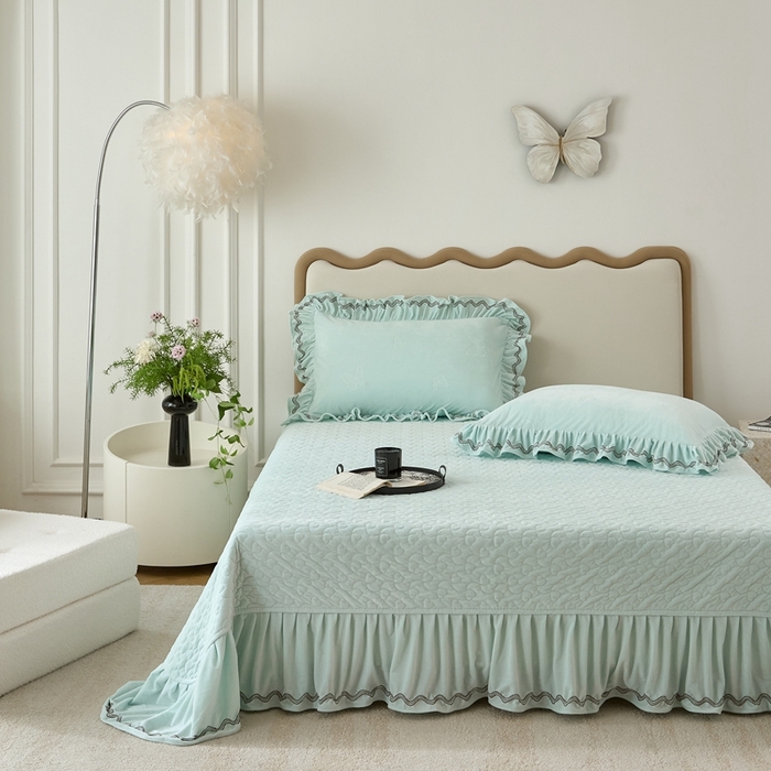 91家纺网 家纺一手货源 找家纺 金绣美居 2025新款婴儿绒多功能床盖款四件套-知音（控价不低于229/239） 知音-幸运绿