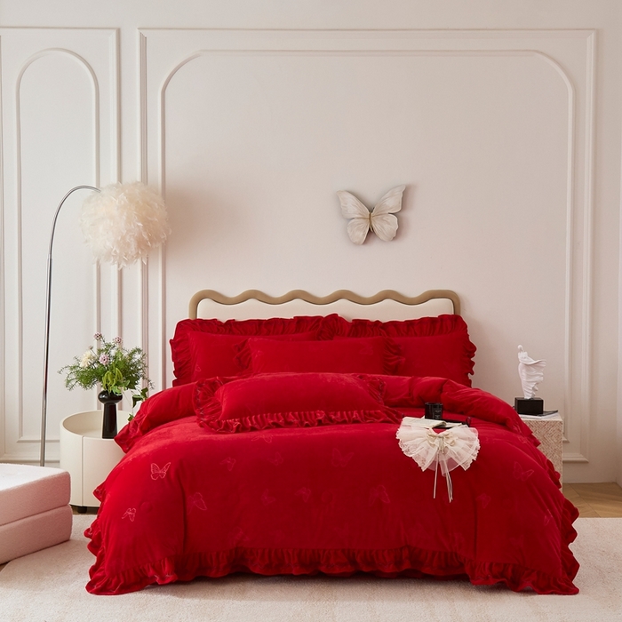 91家纺网 家纺一手货源 找家纺 金绣美居 2025新款婴儿绒多功能床盖款四件套-知音（控价不低于229/239） 知音-中国红