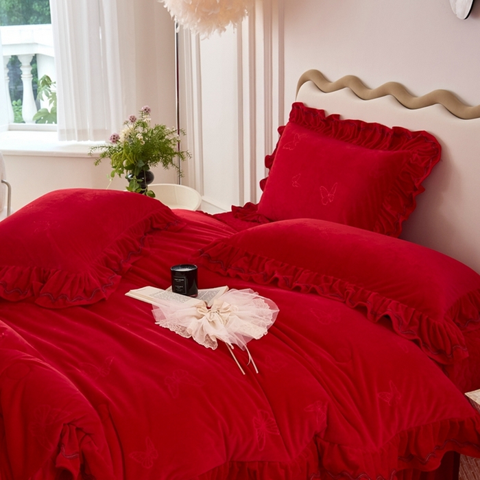 91家纺网 家纺一手货源 找家纺 金绣美居 2025新款婴儿绒多功能床盖款四件套-知音（控价不低于229/239） 知音-中国红