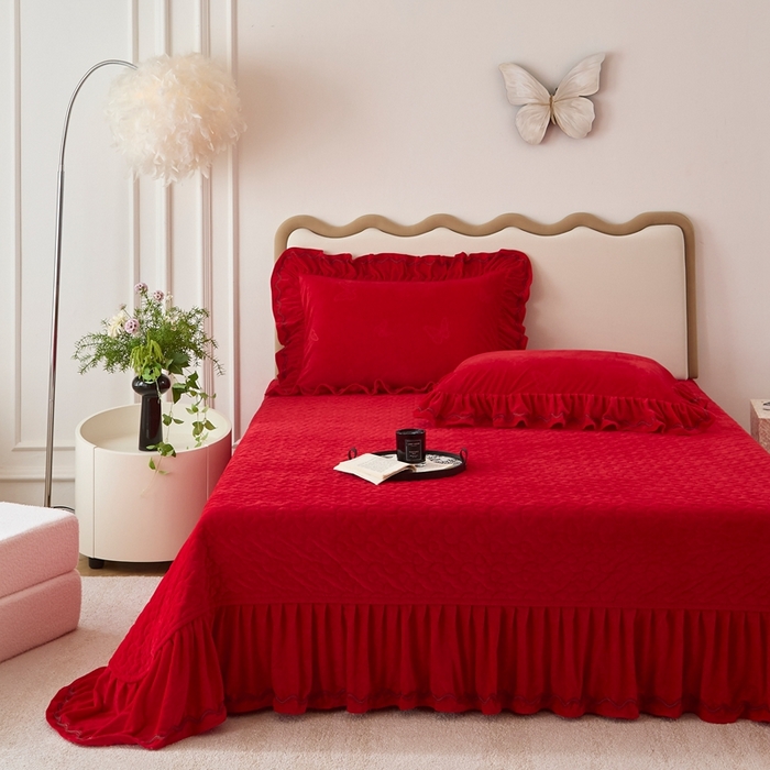 91家纺网 家纺一手货源 找家纺 金绣美居 2025新款婴儿绒多功能床盖款四件套-知音（控价不低于229/239） 知音-中国红