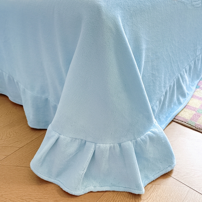 91家纺网 家纺一手货源 找家纺 金绣美居 2025新款卡通贴布绣款牛奶绒四件套-公主 公主蓝