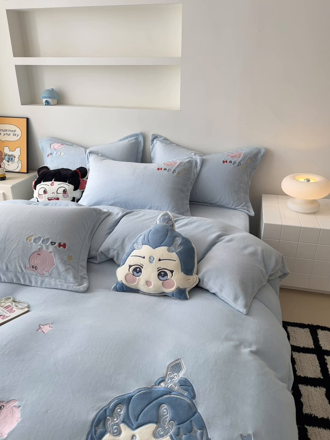 91家纺网 家纺一手货源 找家纺 （总）金绣美居 2025新款卡通贴布绣款牛奶绒四件套-哪吒