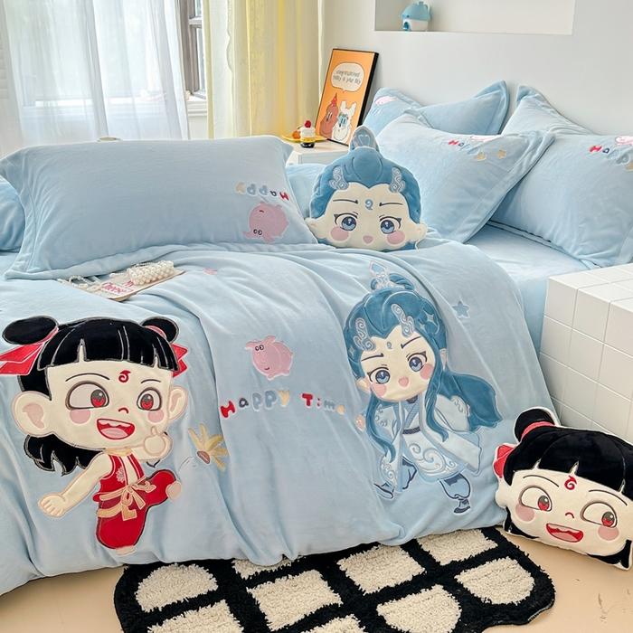 91家纺网 家纺一手货源 找家纺 （总）金绣美居 2025新款卡通贴布绣款牛奶绒四件套-哪吒