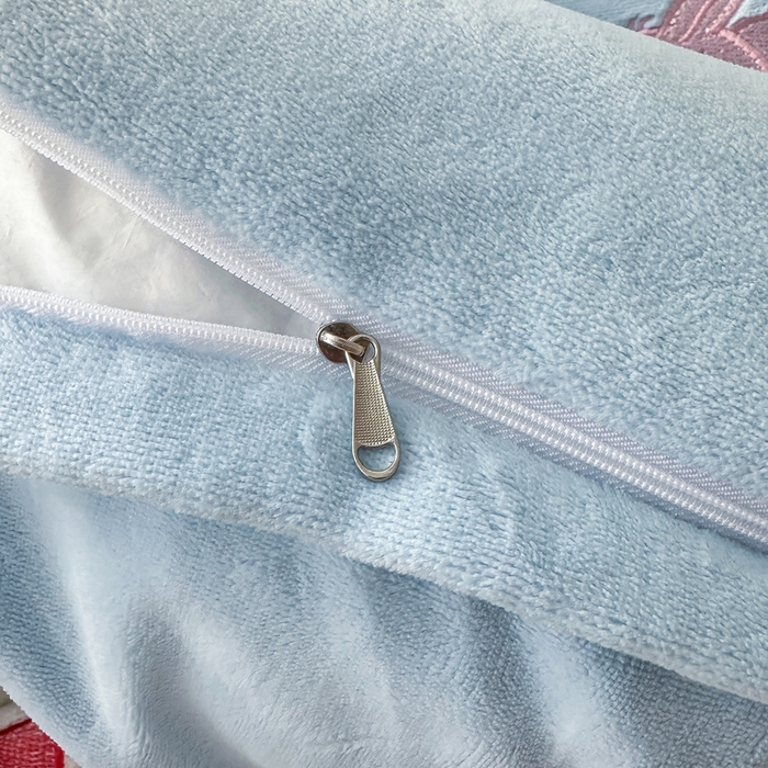 91家纺网 家纺一手货源 找家纺 （总）金绣美居 2025新款卡通贴布绣款牛奶绒四件套-哪吒