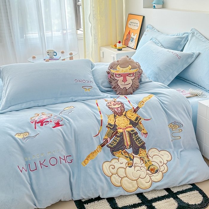 91家纺网 家纺一手货源 找家纺 （总）金绣美居 2025新款卡通贴布绣款牛奶绒四件套-悟空