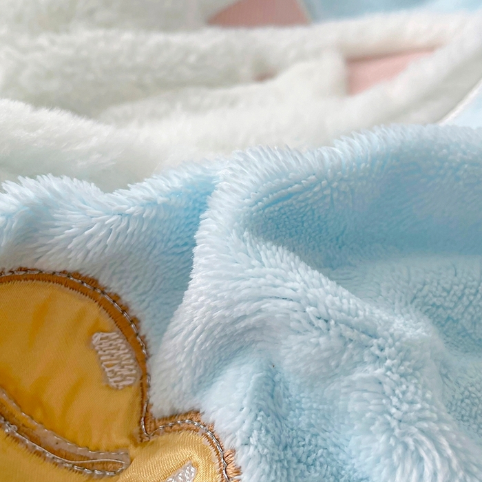 91家纺网 家纺一手货源 找家纺 （总）金绣美居 2025新款卡通贴布绣款牛奶绒四件套-招财猫