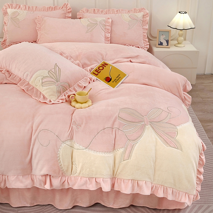 91家纺网 家纺一手货源 找家纺 苏木年华 2025新款牛奶绒贴布绣四件套-蝶舞 蝶舞-玲珑玉