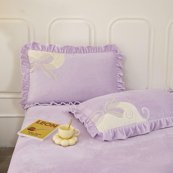 91家纺网 家纺一手货源 找家纺 苏木年华 2025新款牛奶绒贴布绣四件套-蝶舞 蝶舞-魅力紫