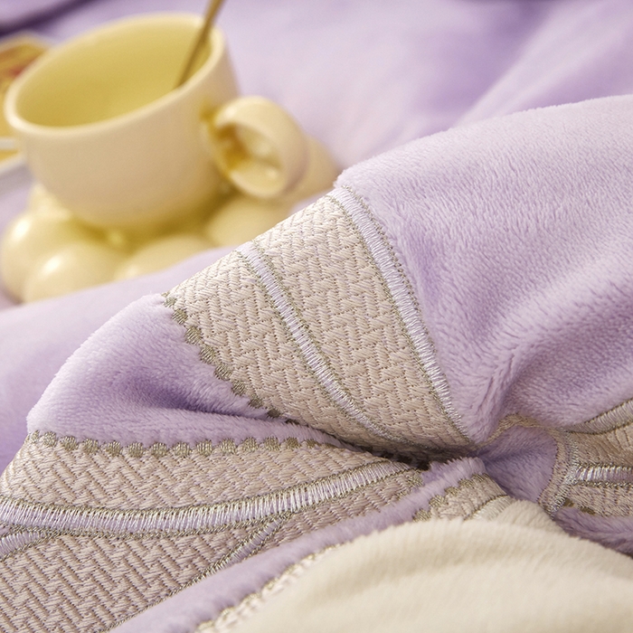 91家纺网 家纺一手货源 找家纺 苏木年华 2025新款牛奶绒贴布绣四件套-蝶舞 蝶舞-魅力紫