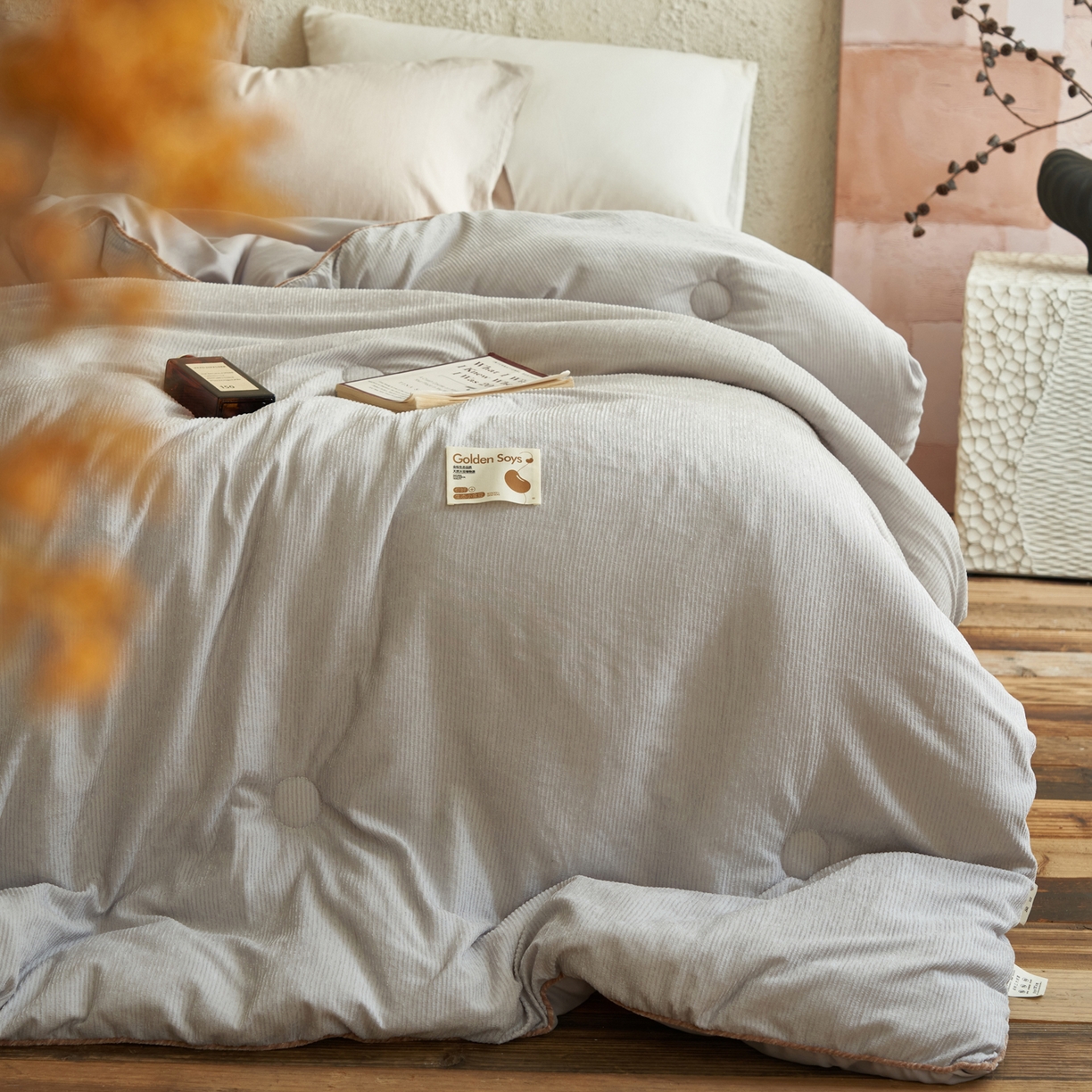 91家纺网 家纺一手货源 找家纺 子由家居 2025新款家居雪尼尔植绒大豆被 雪尼尔-浅灰