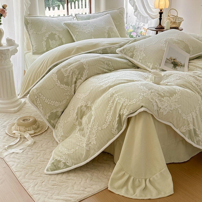 91家纺网 家纺一手货源 找家纺 亿品家纺 2025新款八斤立体雕花牛奶绒四件套 北欧经典【绿】
