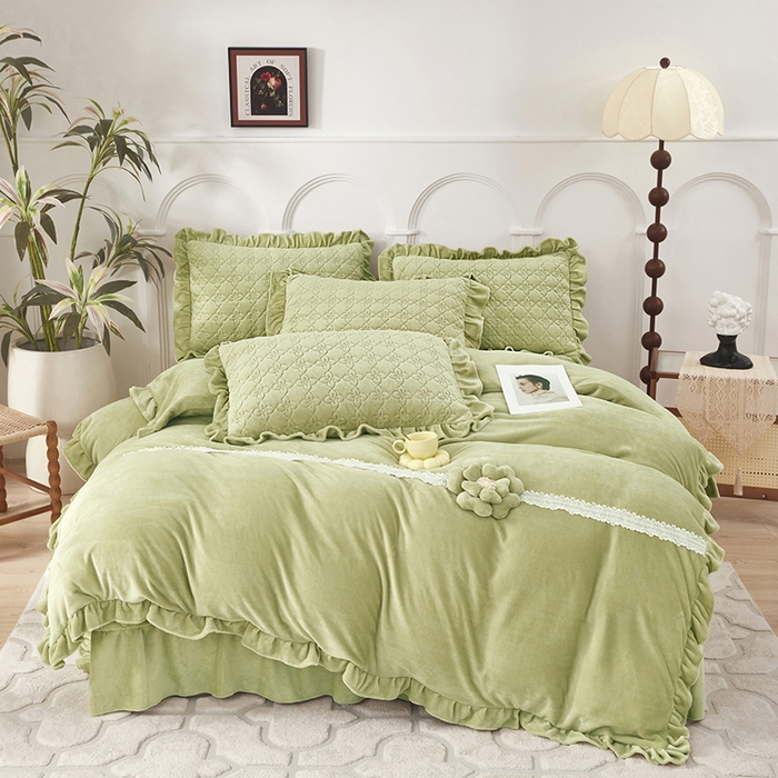 91家纺网 家纺一手货源 找家纺 （总）苏木年华 2025新款牛奶绒床盖荷叶边四件套-花颜