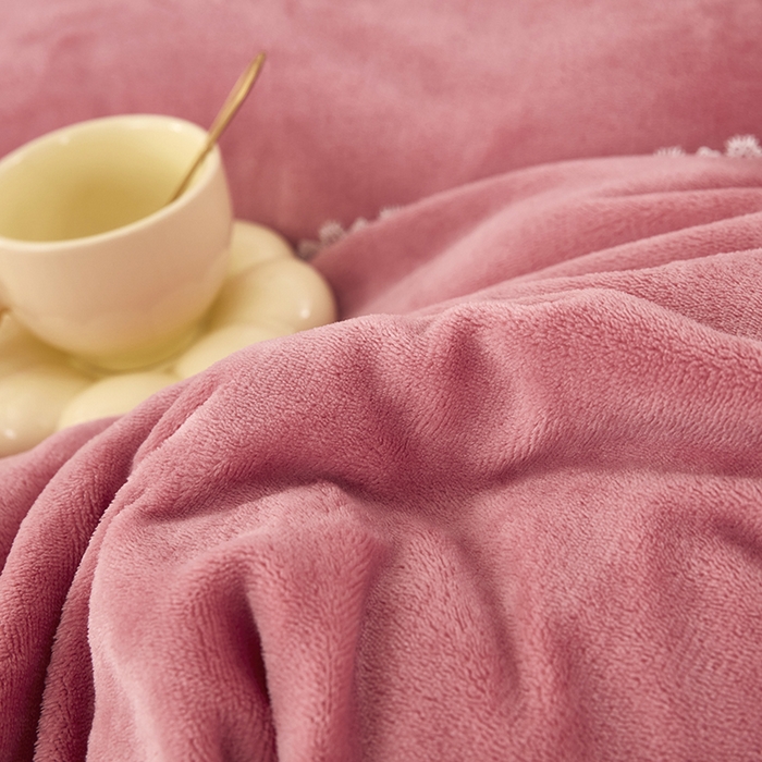 91家纺网 家纺一手货源 找家纺 苏木年华 2025新款牛奶绒床盖荷叶边四件套-花颜 花颜-豆沙红