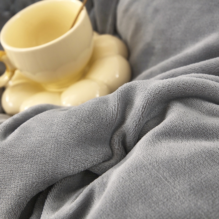 91家纺网 家纺一手货源 找家纺 苏木年华 2025新款牛奶绒床盖荷叶边四件套-花颜 花颜-高级灰