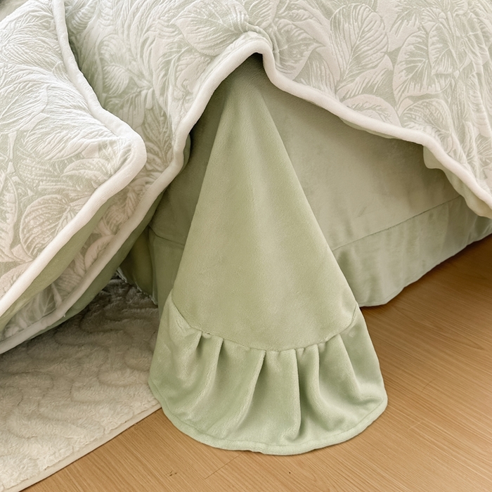 91家纺网 家纺一手货源 找家纺 亿品家纺 2025新款八斤立体雕花牛奶绒四件套 暮云春叶【绿】